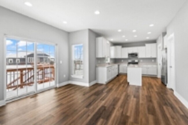 Building Photo - Executive Rental: Spacious 4-Bedroom Home in Oconomowoc!