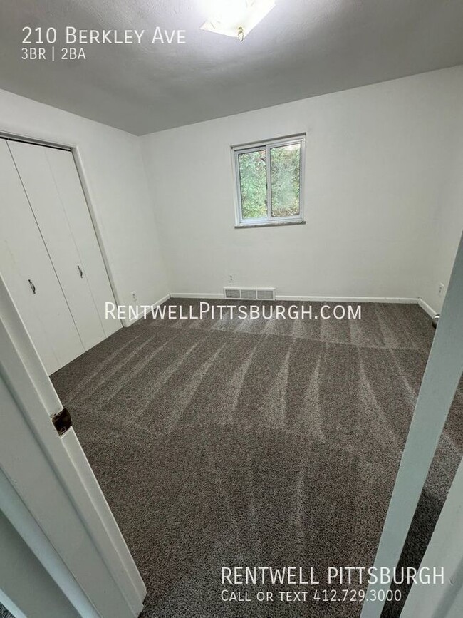 Building Photo - 3 Bedroom home in Forest Hills