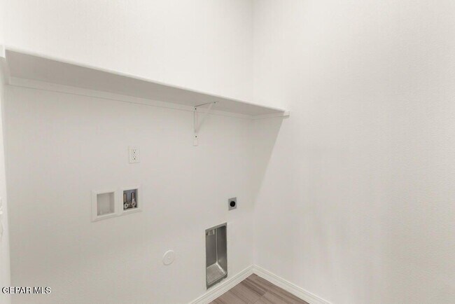 Building Photo - 13348 Eaton St