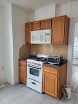 Building Photo - 11110 14th Ave