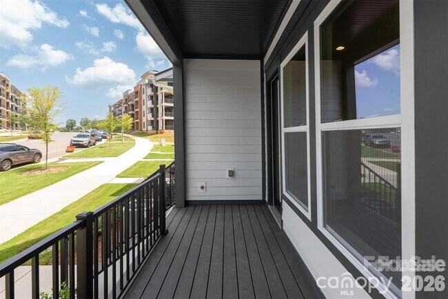 Building Photo - 417 Prine Pl