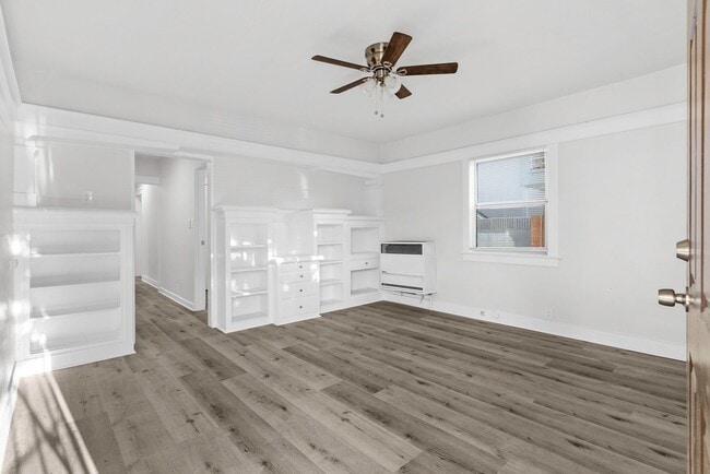 Interior Photo - 736-752 Olive Avenue