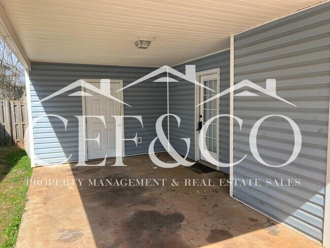 Building Photo - Lovely 3 bedroom 2.5 bath home located in Boiling Springs avaialable!