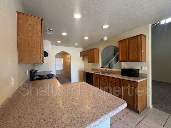 Building Photo - 25184 W Cranston Ln