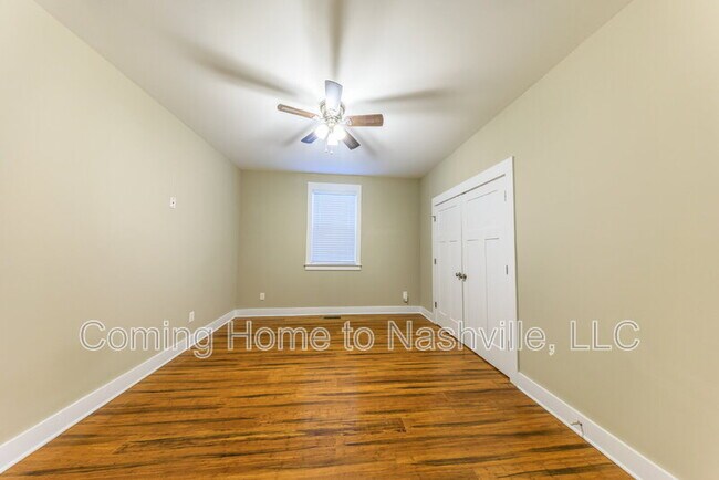 Building Photo - 2221 24th Ave N