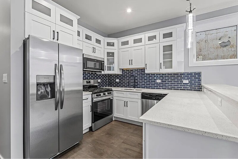 Building Photo - 4827 S St Lawrence Ave