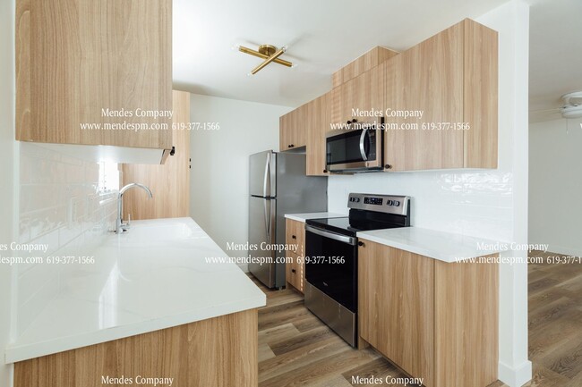 Building Photo - Remodeled 1 bd/ 1 bth Modern Apartment Hom...