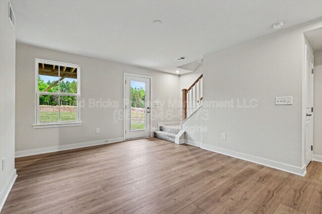 Building Photo - 1063 Bracken Hill Road Indian Trl