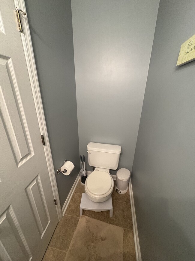 Building Photo - 106 Porter Way