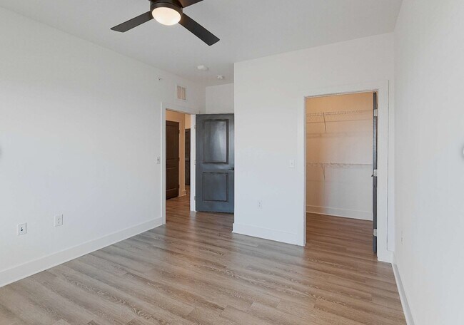 Building Photo - 2101 Authors Way