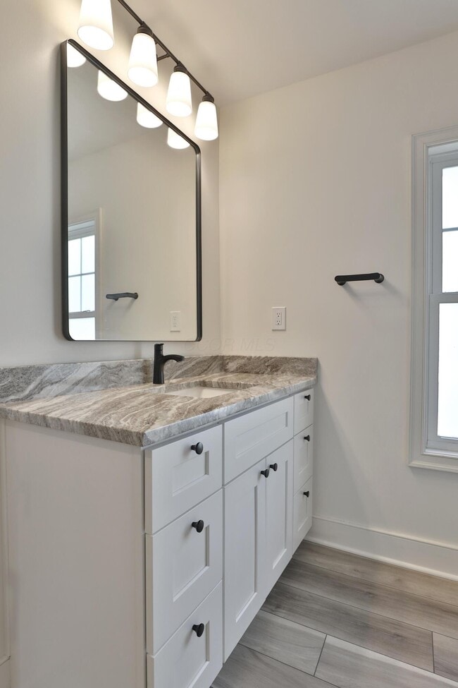 Building Photo - 125 S Knox St