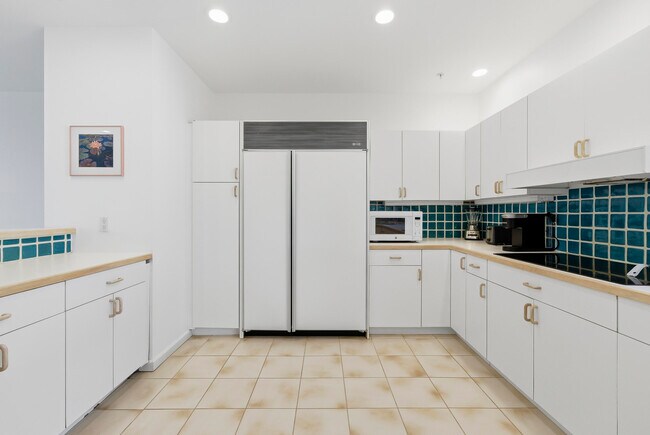 Building Photo - 4535 Coquina Rd