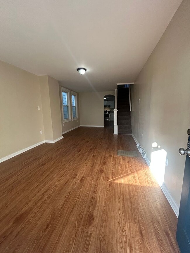 Building Photo - 3 Bedroom in South Harrisburg