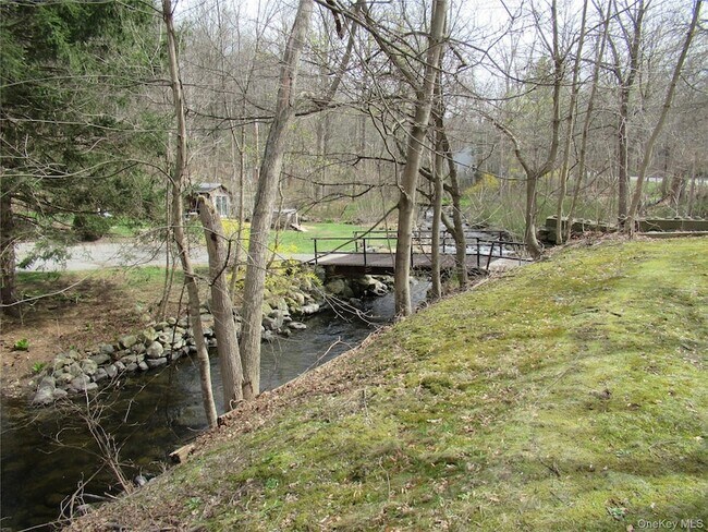 Building Photo - 300 Old Rte 55