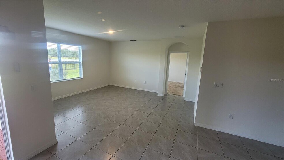 Building Photo - 1128 Fox Path Rd