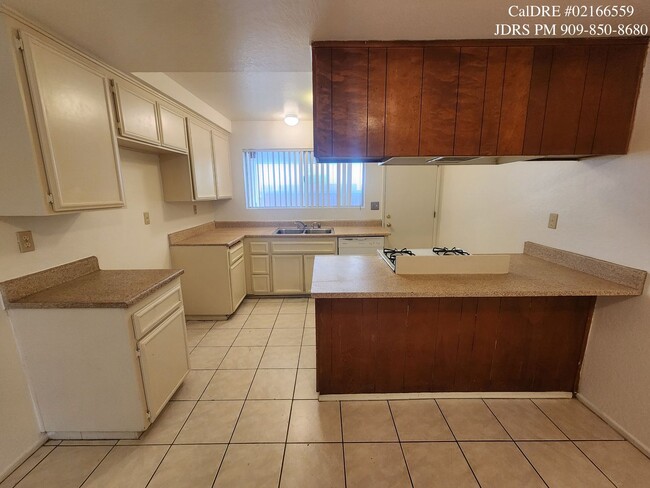 Building Photo - New Lowered Price! Rancho Cucamonga 2 Bedr...