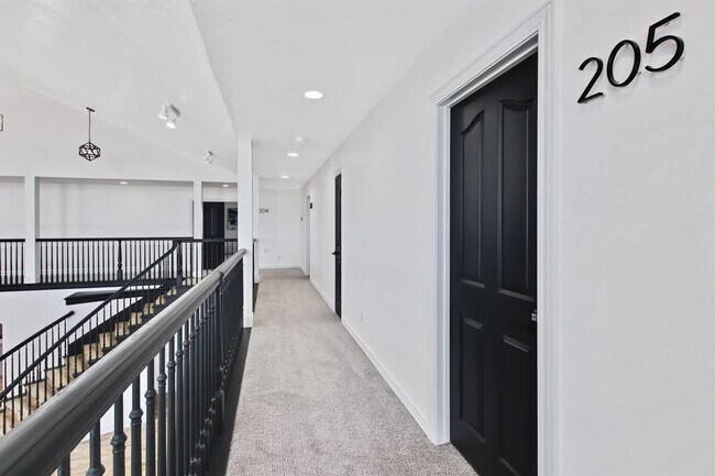 Building Photo - 4611 S Merrivale Pl