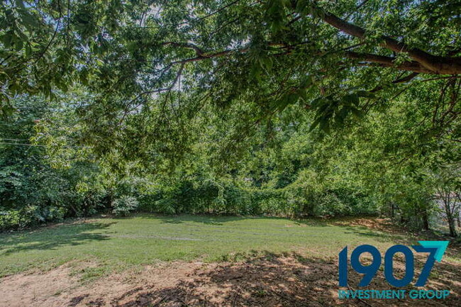 Building Photo - Charming 3-Bedroom Home in Del City - Read...