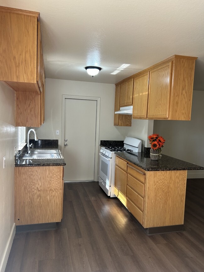 Building Photo - 3000 Keller St