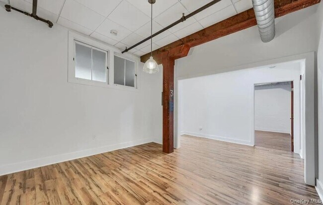 Building Photo - 15 Railroad Ave