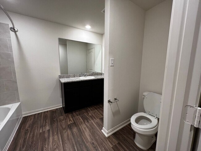 Building Photo - 7326 Anchor Cyn