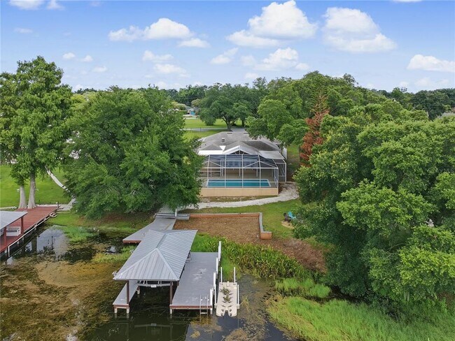 Building Photo - 125 Lake Roy Dr