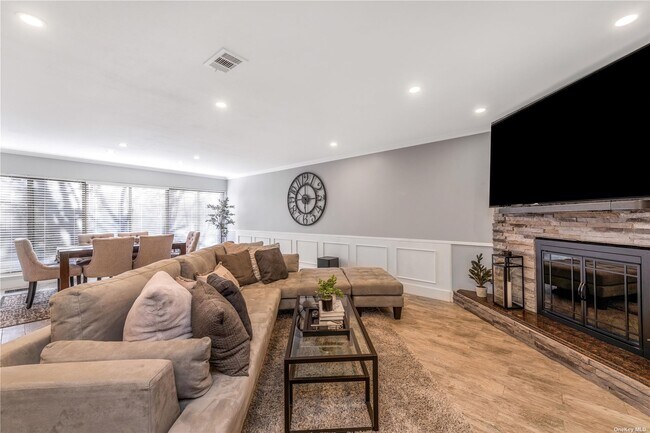 Building Photo - 6 Squirrel Hill