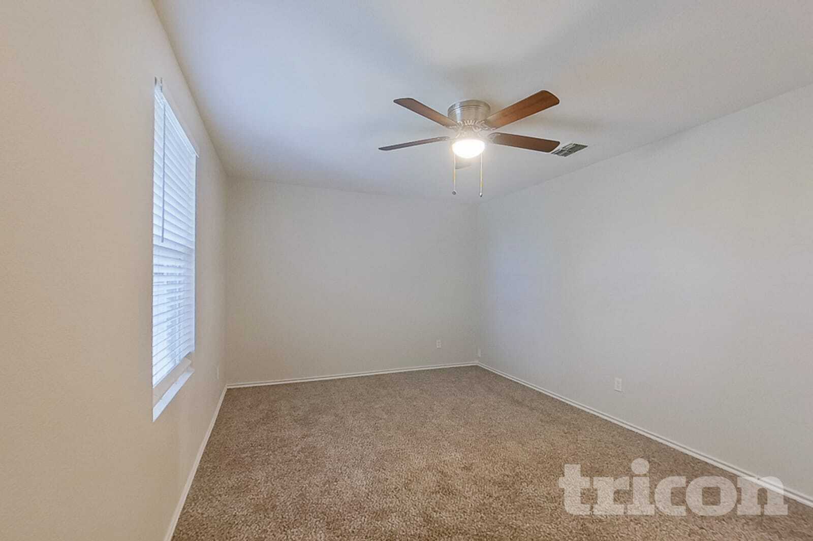 Building Photo - 1242 Yukon Dr