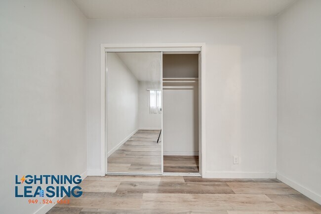 Building Photo - 3845 Gibraltar Ave