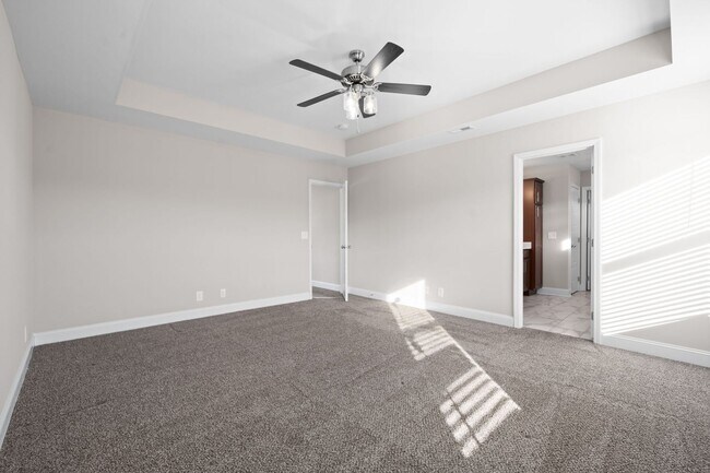 Building Photo - 101 Lucerne Ln