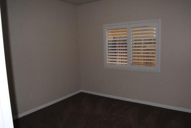 Building Photo - 11130 Dawson Falls Ave