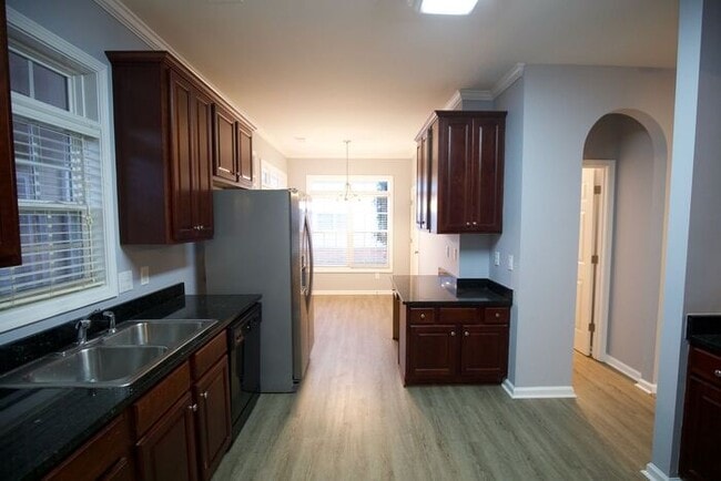 Building Photo - 7897 The Lakes Point