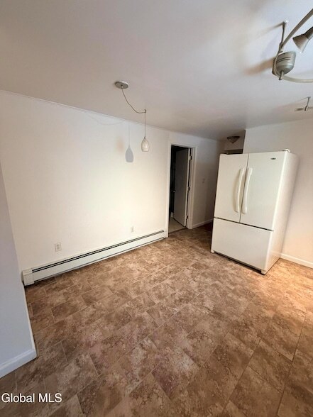 Building Photo - 200 Mohawk St