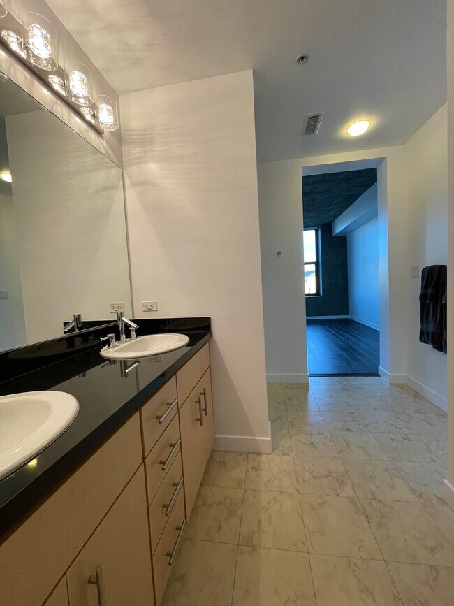 Building Photo - 311 2nd St