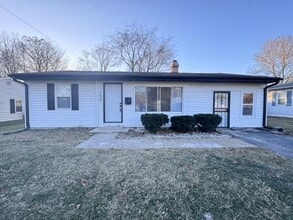 Building Photo - 1609 Foster Dr