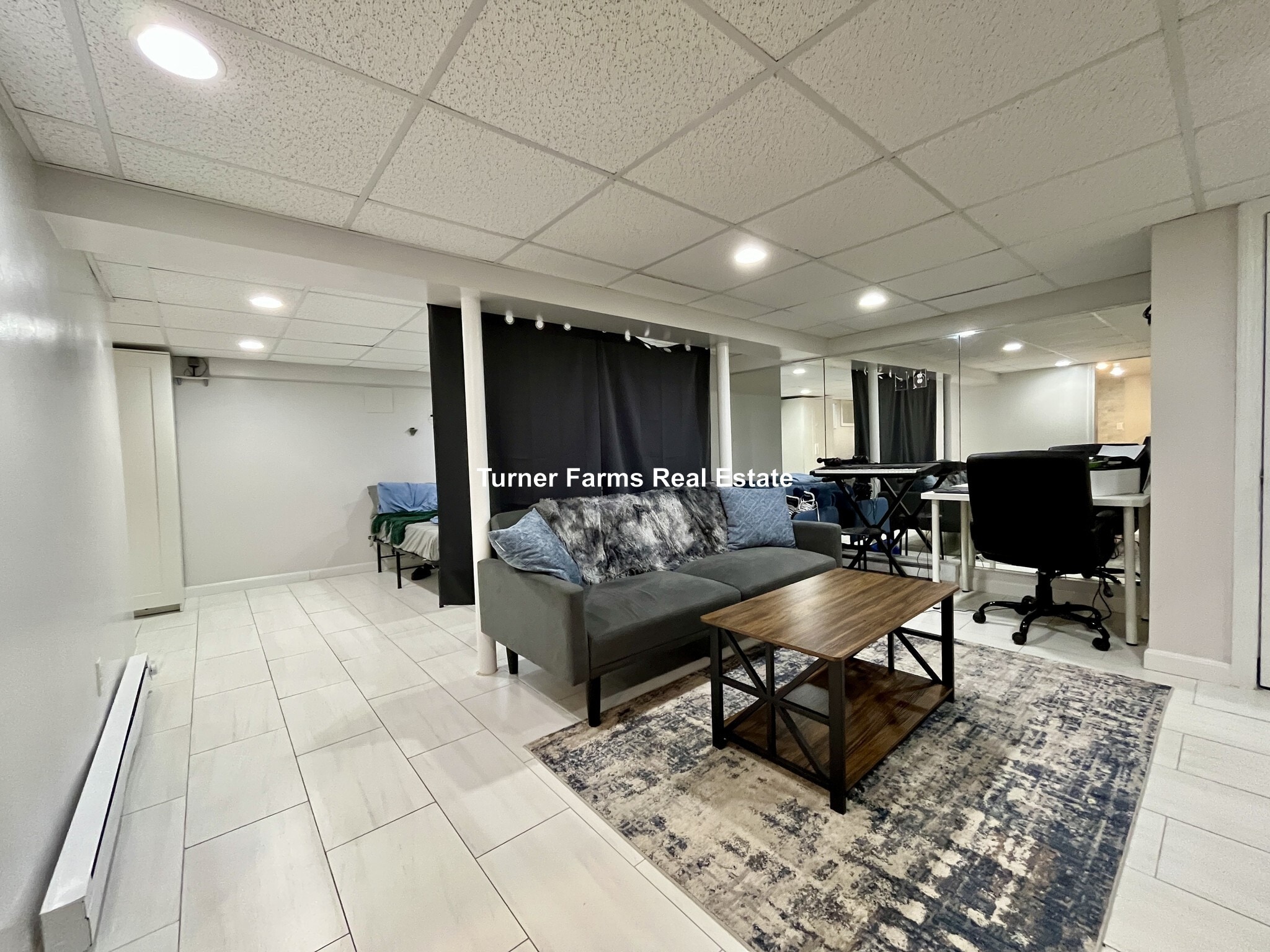 Building Photo - 77 Fairfax St