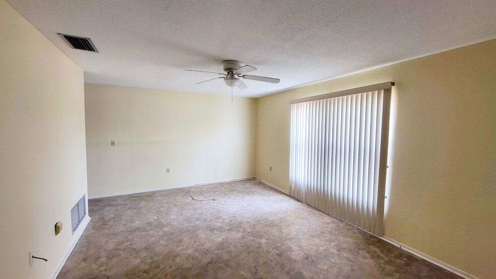 Building Photo - 3535 Bahia Vista St