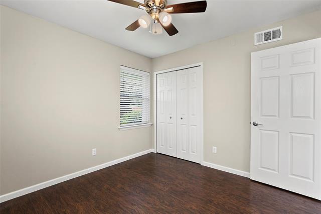 Building Photo - 525 Melrose Dr
