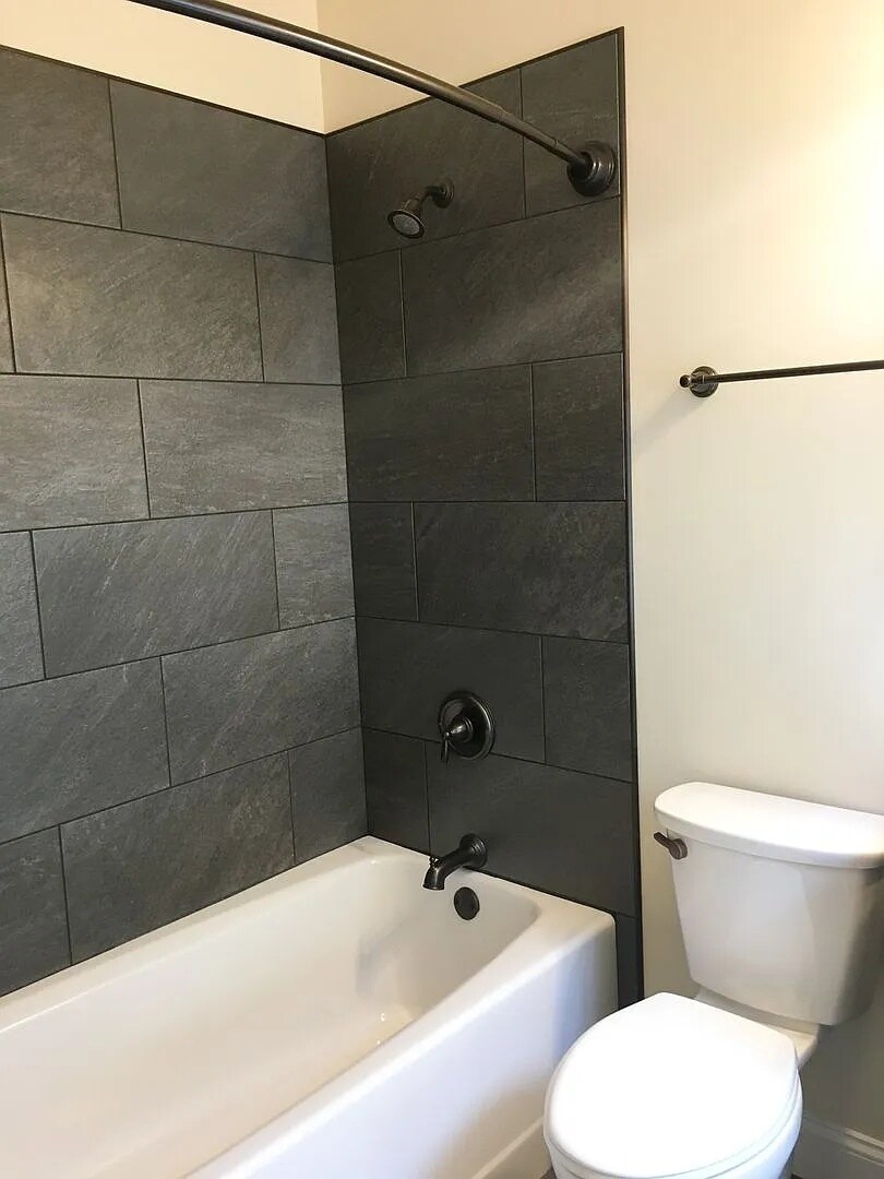 Building Photo - 33 Intervale Ave