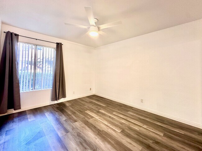 Building Photo - 615 Fredricks Ave