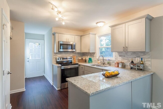 Building Photo - 8324 Bellingham Cir