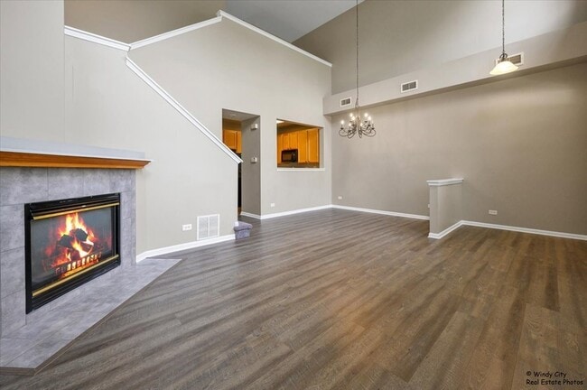 Building Photo - 2571 Hillsboro Blvd