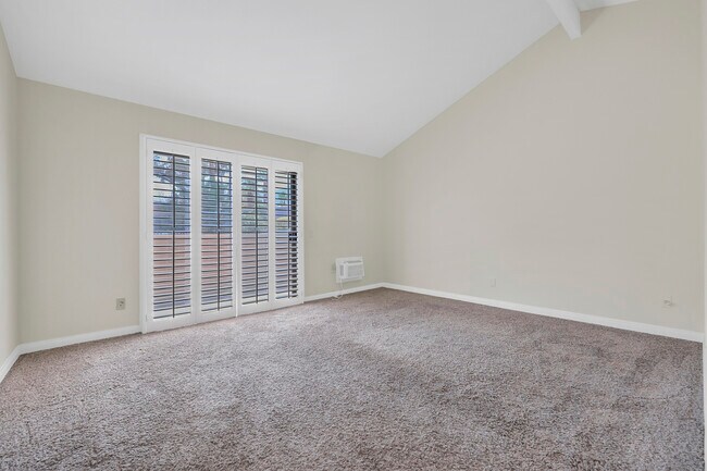 Building Photo - 72309 Blueridge Ct