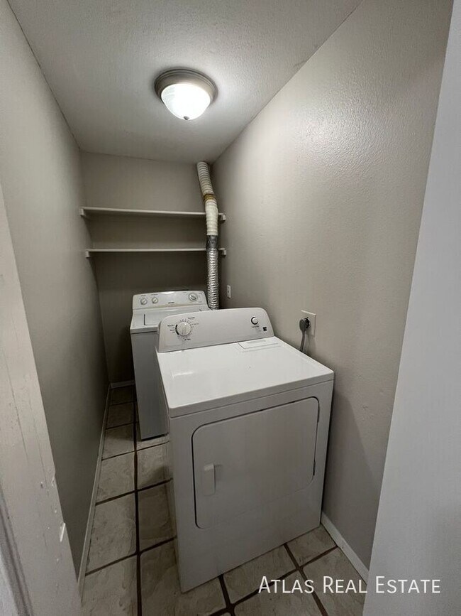 Building Photo - 730 Swope Ave