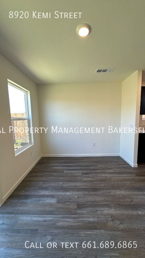 Building Photo - 8920 Kemi St