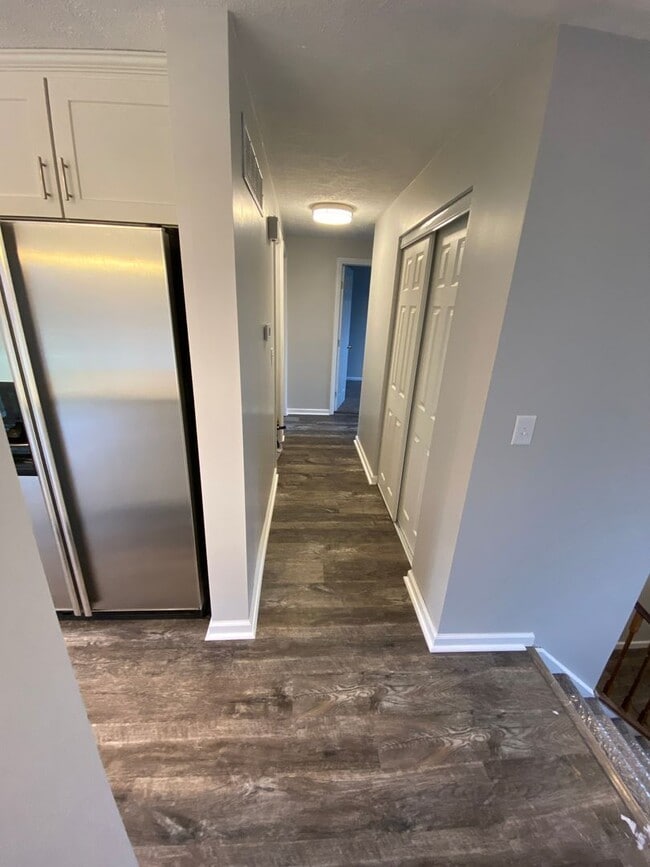 Building Photo - Modern 3-Bed, 2-Bath Home with New Kitchen & Upgrades