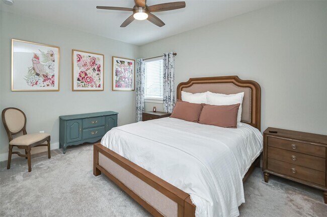 Building Photo - 17026 Canosa Dr