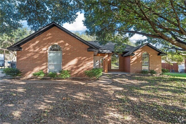 Building Photo - 103 Beachwood