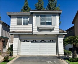 Building Photo - 864 Bramble Ln