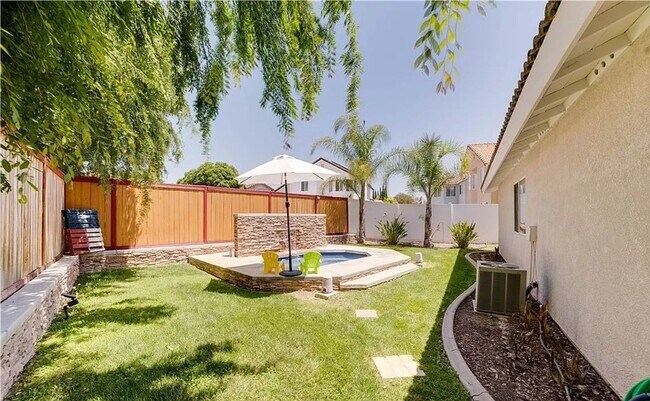 Building Photo - Lovely Temecula Home! Utilities paid!